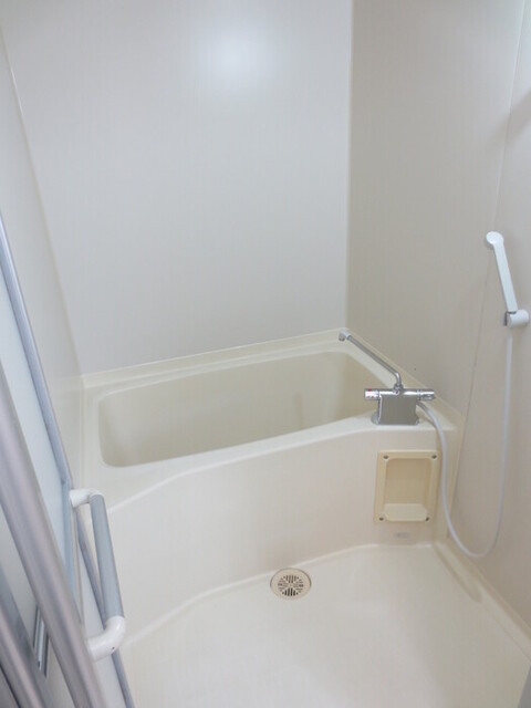 バス・シャワールーム　４０３　バスルーム