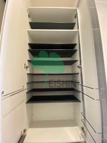 玄関　下駄箱もしっかりついてます！