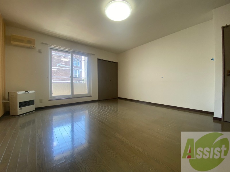 居室・リビング　広くてキレイなお部屋が広がっていて、充実した生活が送れそう。