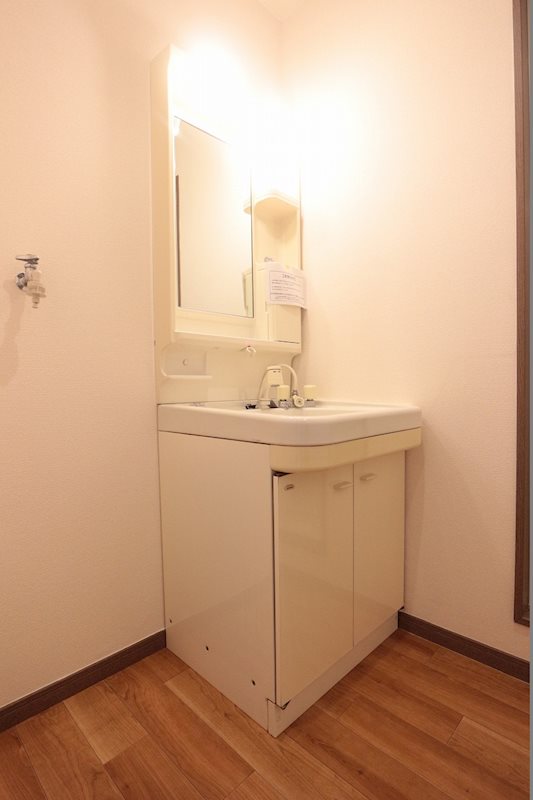 洗面設備　独立洗面所です。