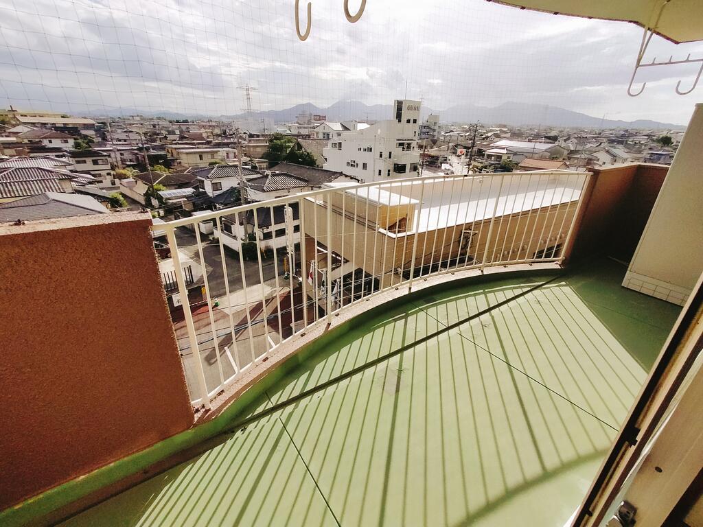 バルコニー　眺望良好！　広々バルコニー