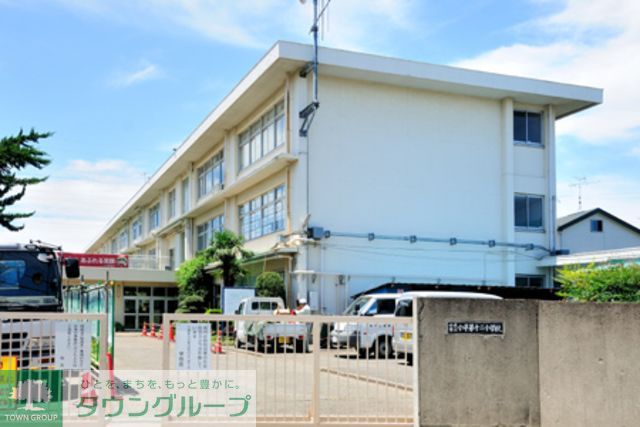 小学校　小平市立小平第十二小学校（小学校）まで250m
