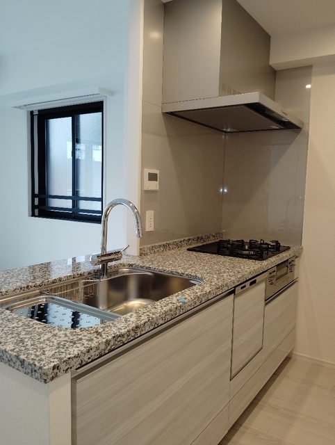 キッチン　食器洗浄乾燥機・ディスポーザー・浄水器付