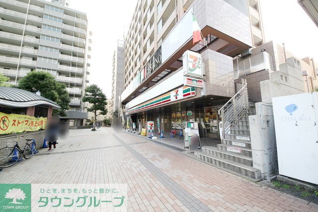 コンビニ　セブンイレブンふじみ野駅東口店（コンビニ）まで810m