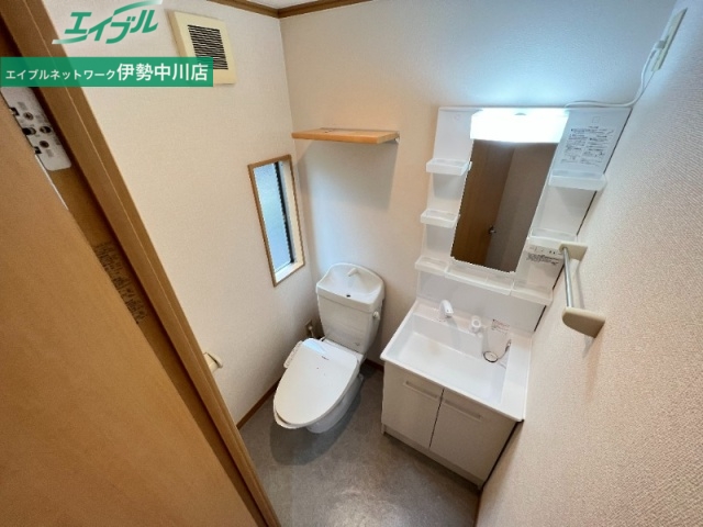 洗面設備　同型タイプ