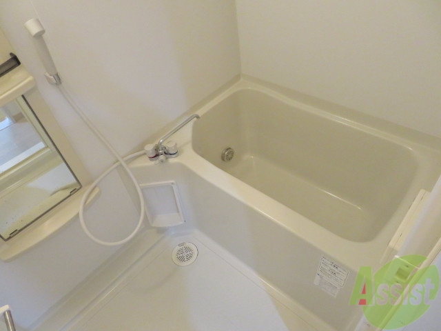 バス・シャワールーム　追い炊き機能付きのユニットバスですよー。