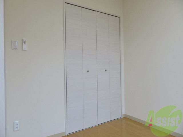 収納　収納はこちらのクローゼットになりますよー。