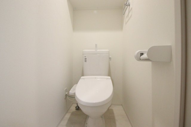 トイレ　別号室参考写真　※現況優先