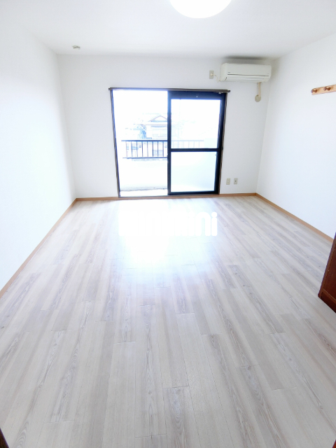 マンションフレサの居間写真