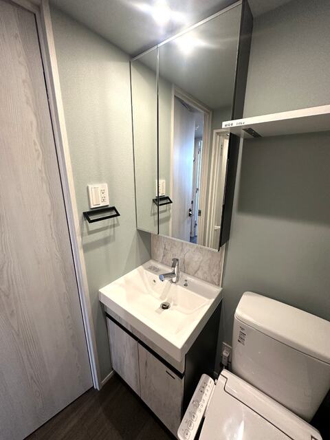 洗面設備　◆朝の支度に便利な洗髪洗面化粧台◆