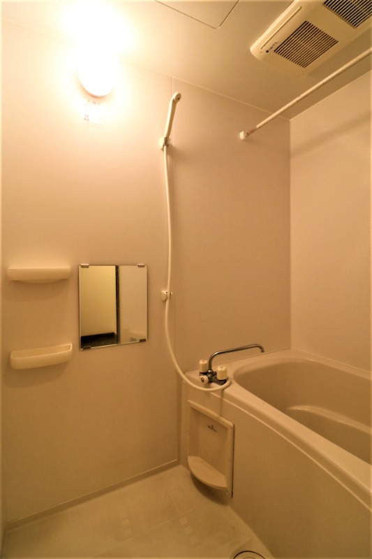 バス・シャワールーム　ゆっくり癒しましょう。