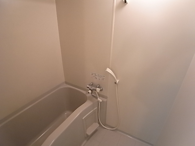 バス・シャワールーム　バスルーム