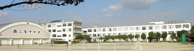 中学校　豊橋市立羽田中学校（中学校）まで1450m