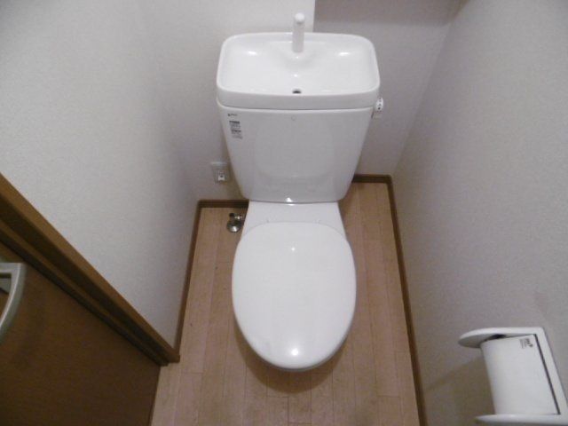 トイレ　清潔なトイレです。