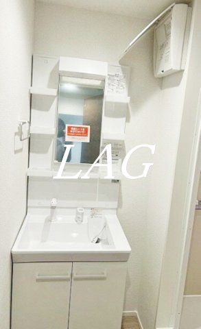 洗面設備　独立洗面台です。