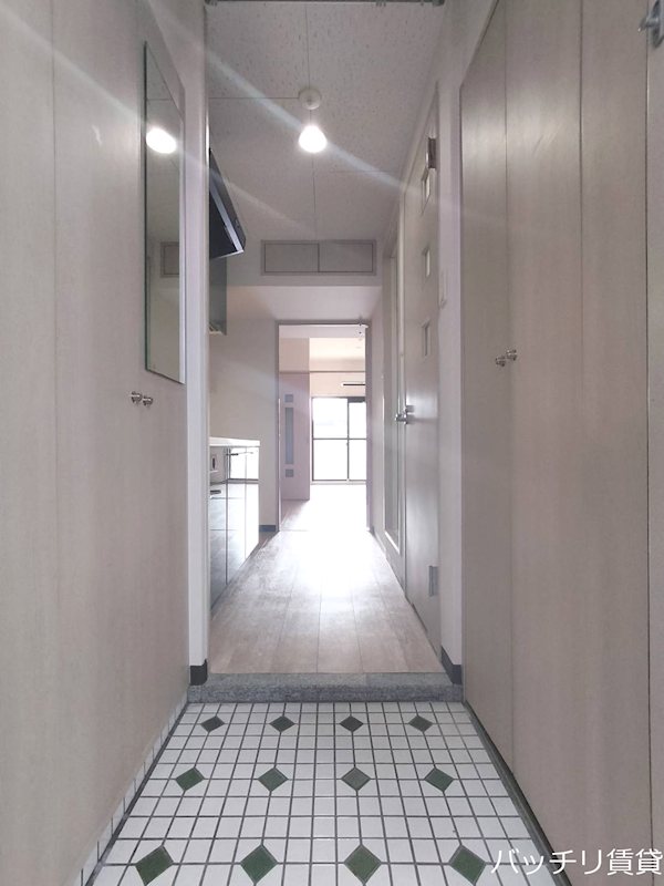 玄関　※同型タイプ写真の為、現状優先。初期費用分割可能