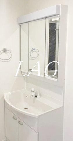 洗面設備　独立洗面台です。