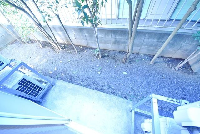 庭　バルコニー