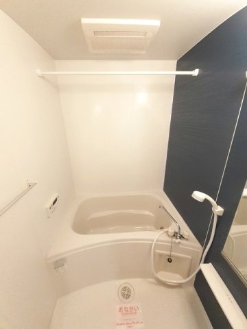 バス・シャワールーム　きれいなお風呂です