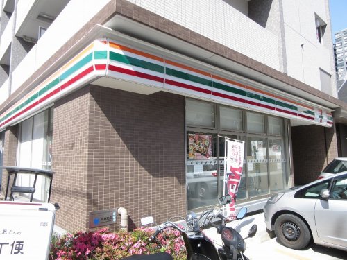 コンビニ　セブンイレブン　水道町中央店（コンビニ）まで213m