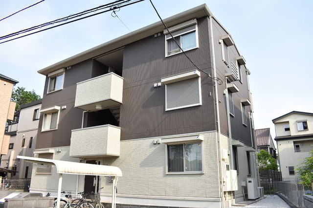 建物外観　軽量鉄骨