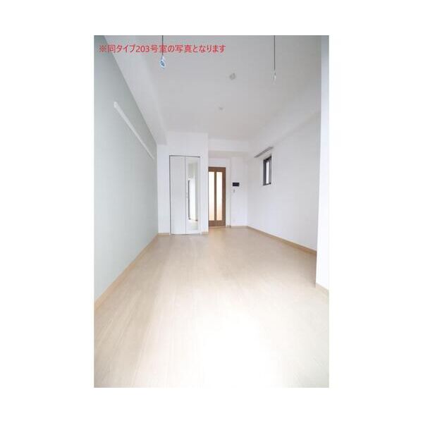 居室・リビング　※別号室の参考写真です※