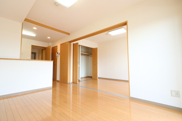 居室・リビング　※別室参考画像