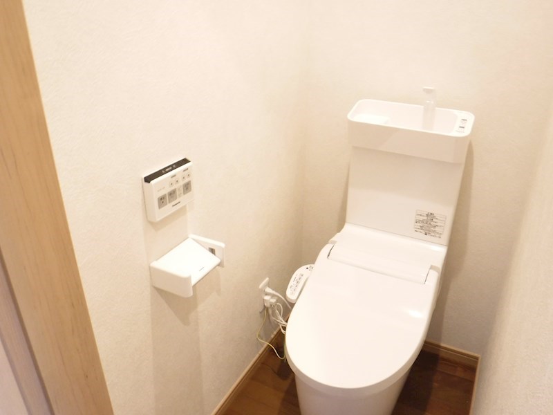 トイレ　類似部屋写真