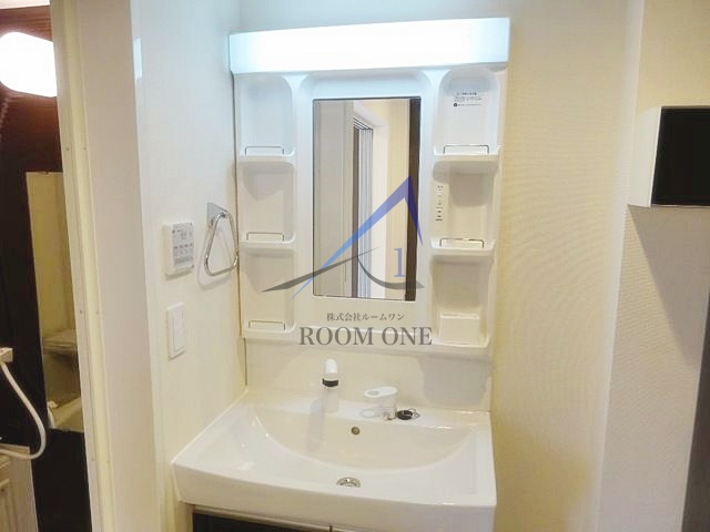 洗面設備　独立洗面台です。