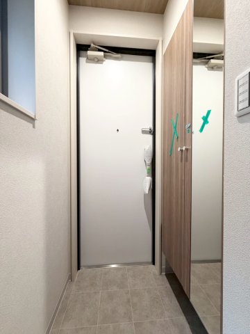 玄関　ジャスパー中落合