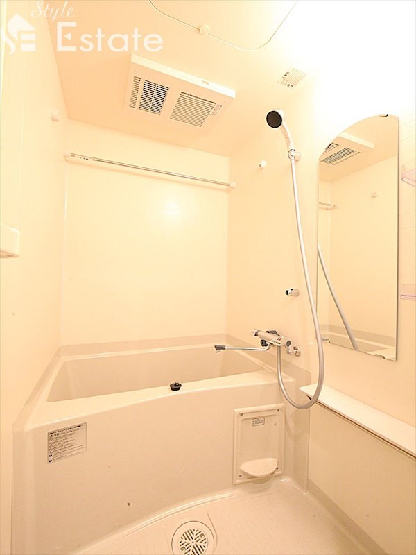 バス・シャワールーム　バスルーム