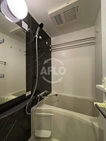 バス・シャワールーム　コンフォリア阿波座　浴室