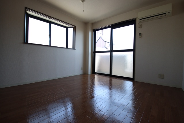 居室・リビング　別室の参考写真です。※現況優先