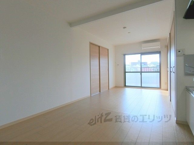 居室・リビング　リビング