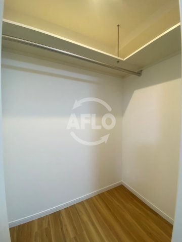 収納　Alivis都島通　ウォークインクローゼット