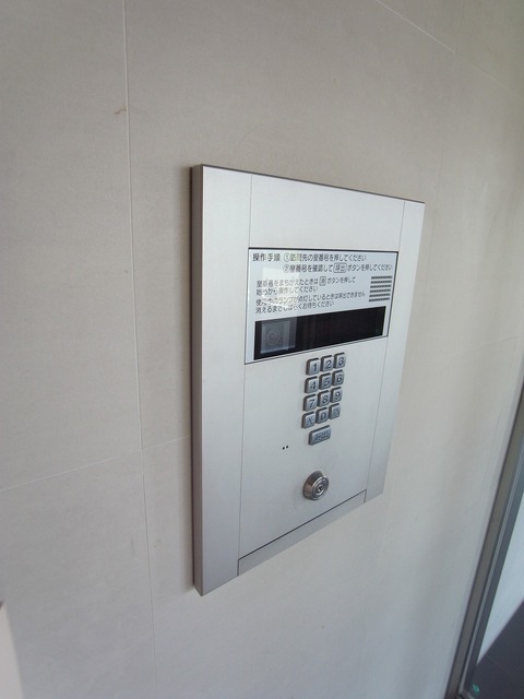 セキュリティ　オートロック付き