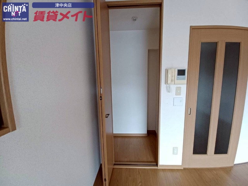 収納　同じ物件、別部屋の写真です