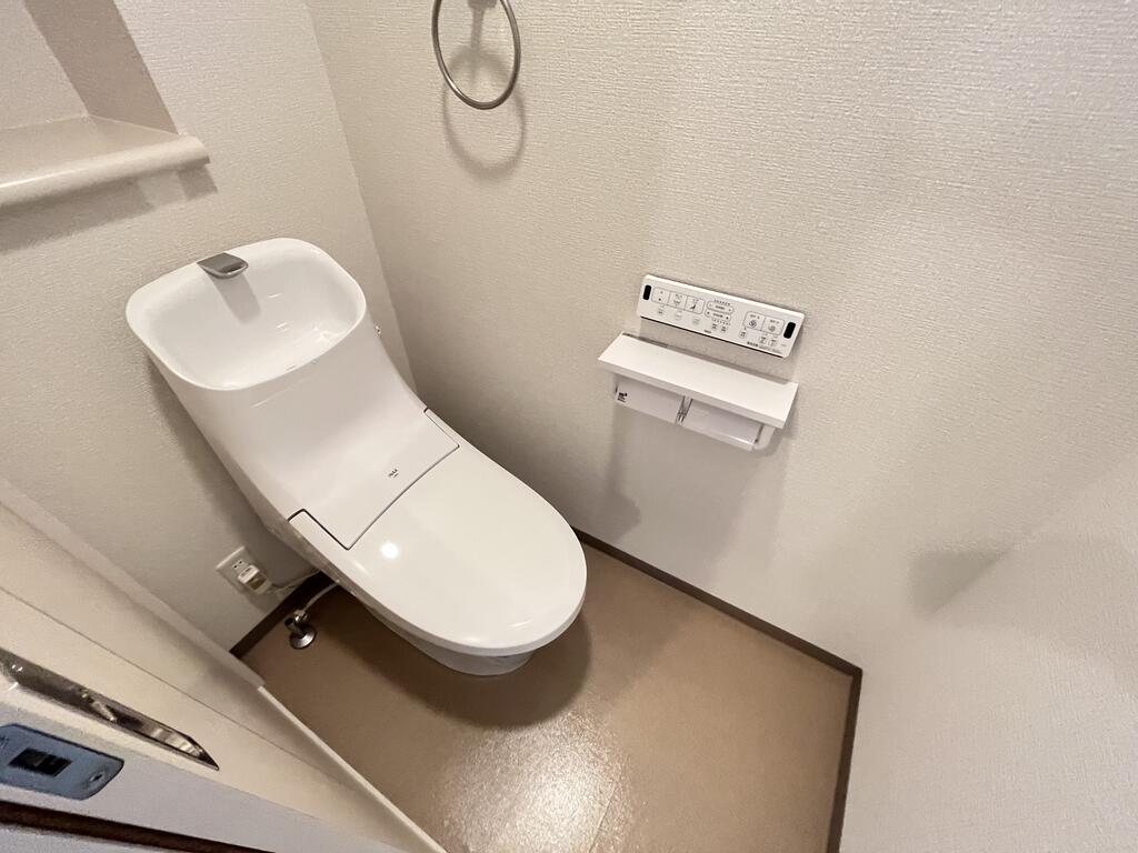 トイレ　温水洗浄トイレ