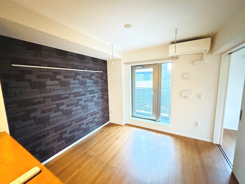 居室・リビング　LDK12.2帖　※他部屋の参考写真です。実際は反転です。