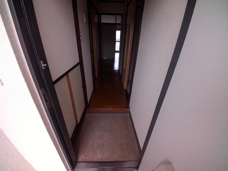 JK4本郷の玄関写真