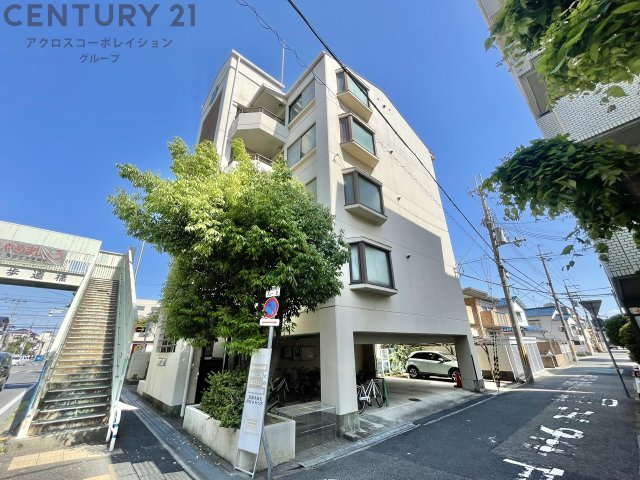 建物外観　敷地内駐輪場あり！