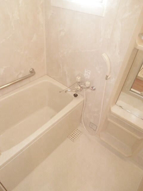 バス・シャワールーム　別部屋参考写真です