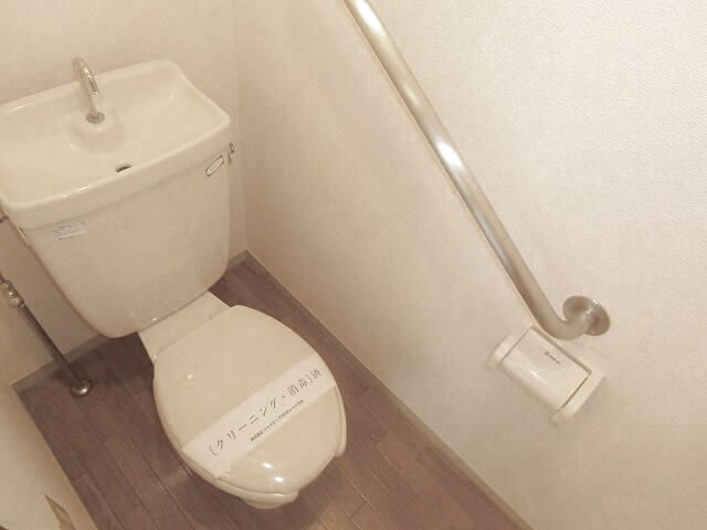 トイレ　別部屋参考写真です