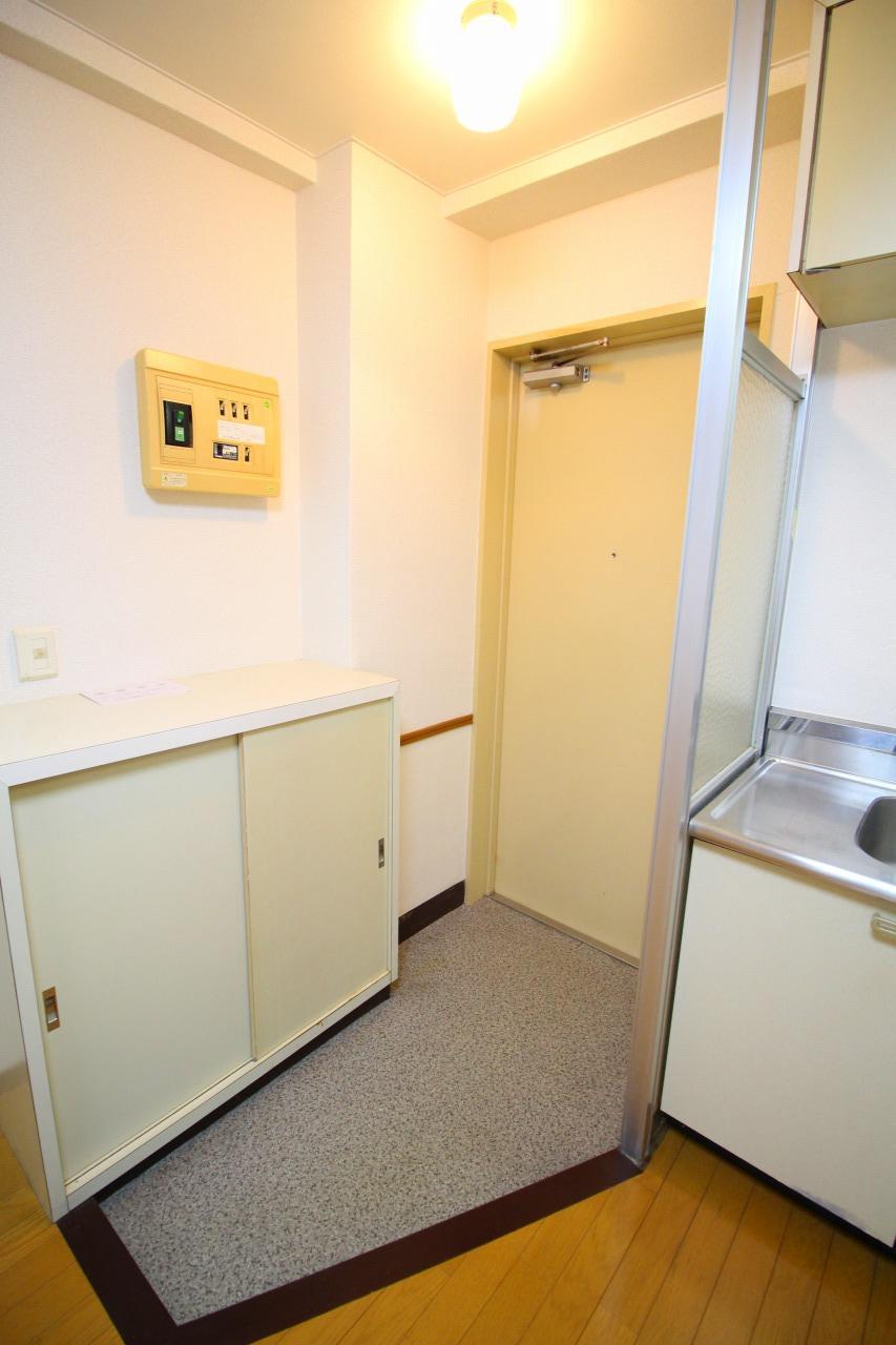 玄関　※写真他部屋参照