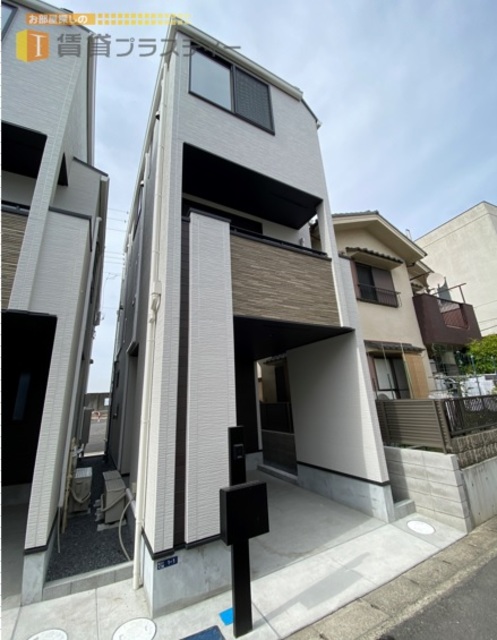 建物外観　おしゃれな戸建て登場。
