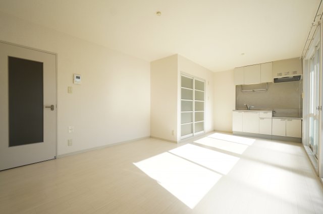 居室・リビング　※同物件・同タイプの写真です