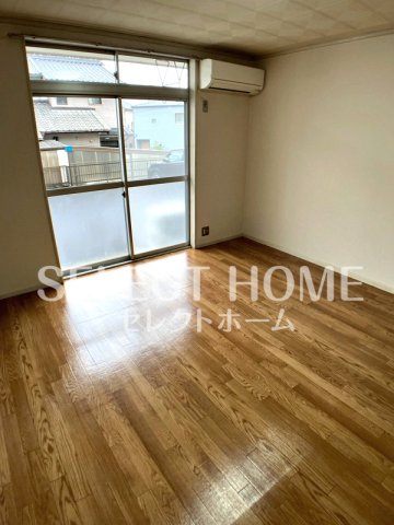 居室・リビング　使いやすい居間です 同型タイプ