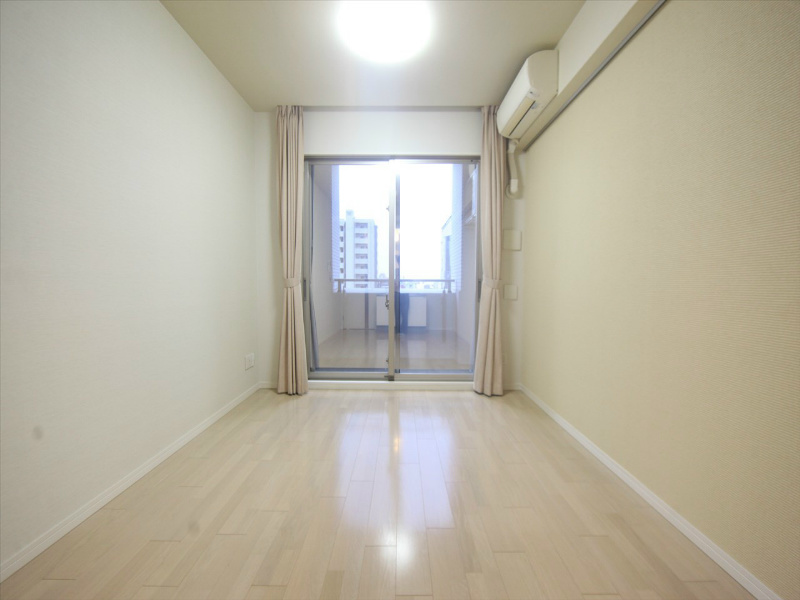 その他部屋・スペース　ＬＤＫ9帖　エアコン完備　南面バルコニー