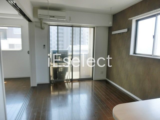 その他部屋・スペース　2面採光の明るいお部屋