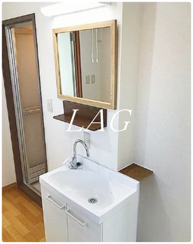 洗面設備　独立洗面台です。